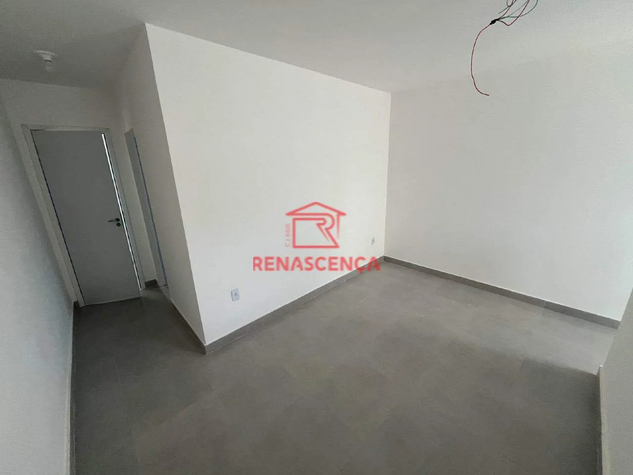 Casa com 1 quarto e cozinha aberta com fogão compacto — photo 13