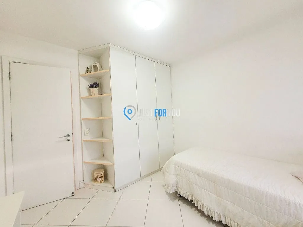 3-bedroom apartment 110 m² with enclosed balcony — photo 25
