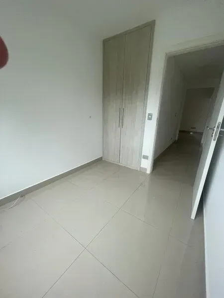 Квартира: 3 спальні, 1 з власною ванною кімнатою, 70 м² — photo 10