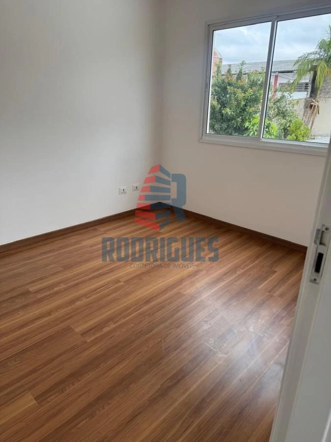 Apartment, 43 m², with wood or laminate floors — photo 13
