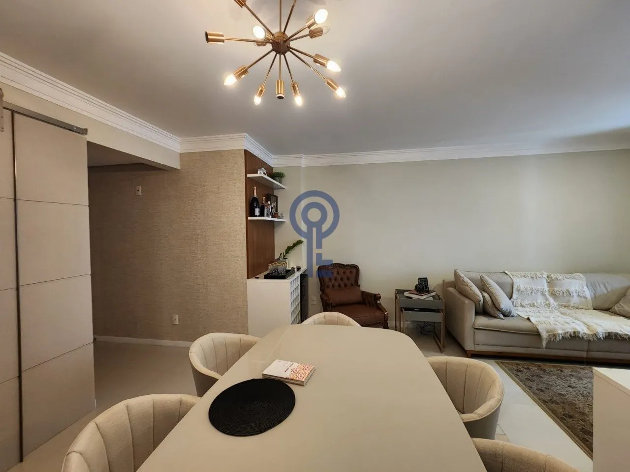 Furnished 4-bedroom apartment with 1 en-suite bath — photo 23