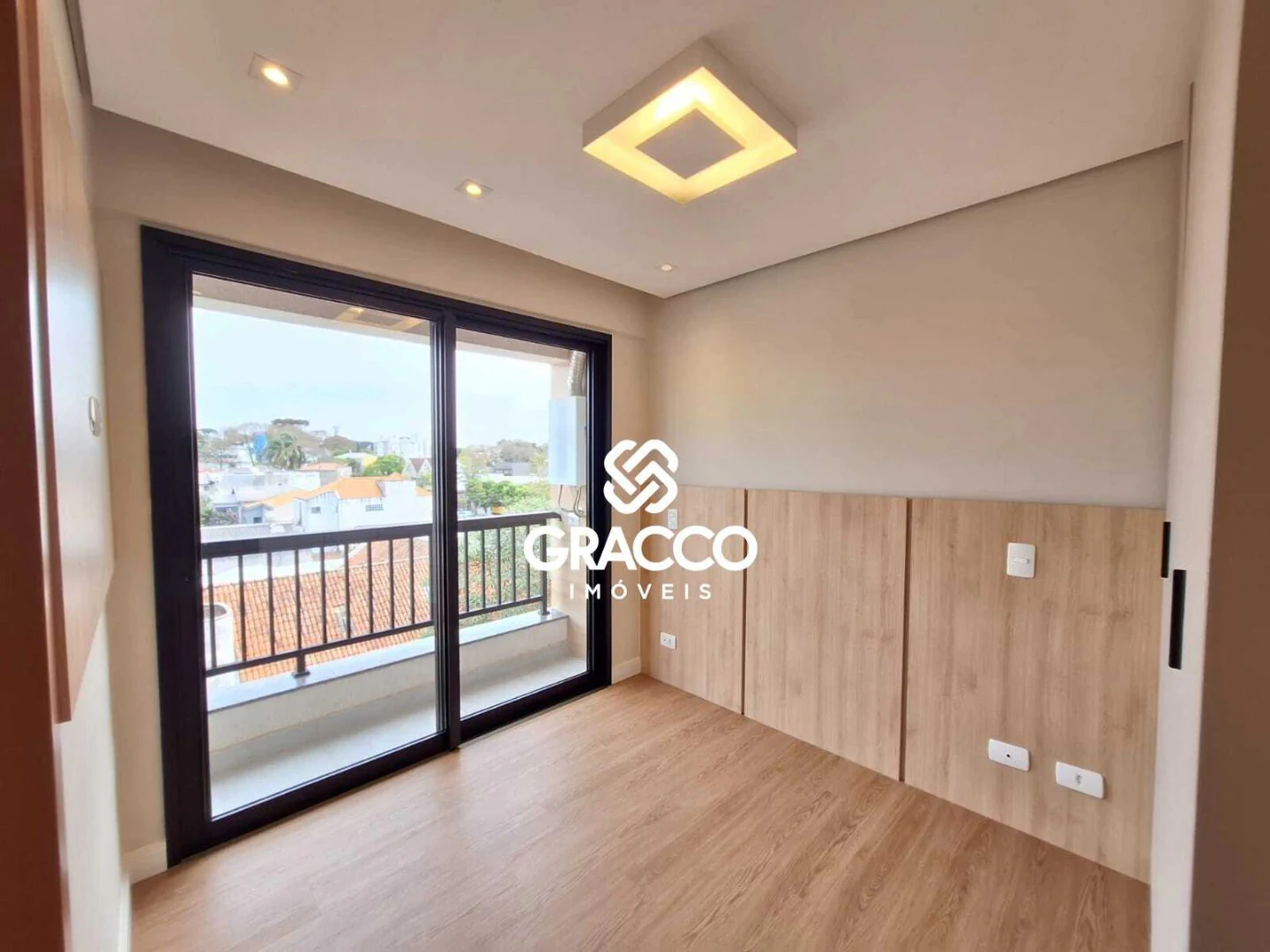 Home office in a one-bedroom apartment, 40 m² — photo 2