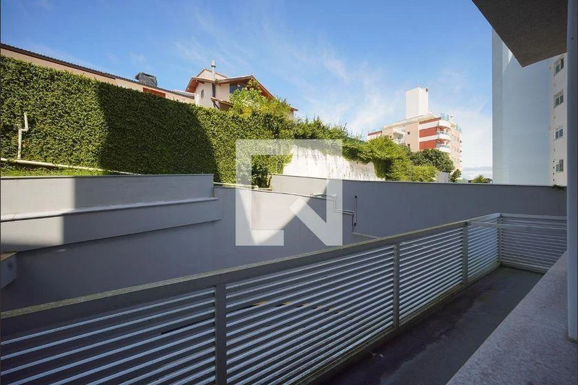 3-bedroom apartment with a water view in Florianópolis — photo 26