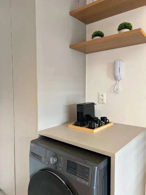 Меблированная 1‑комнатная квартира с открытой кухней — photo 2
