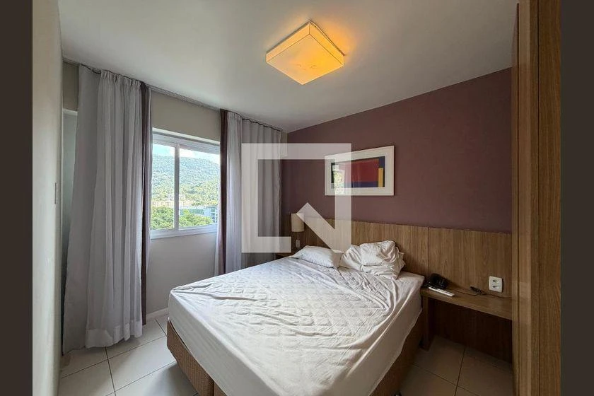 Furnished 2-bedroom apartment with an en-suite pair — photo 3