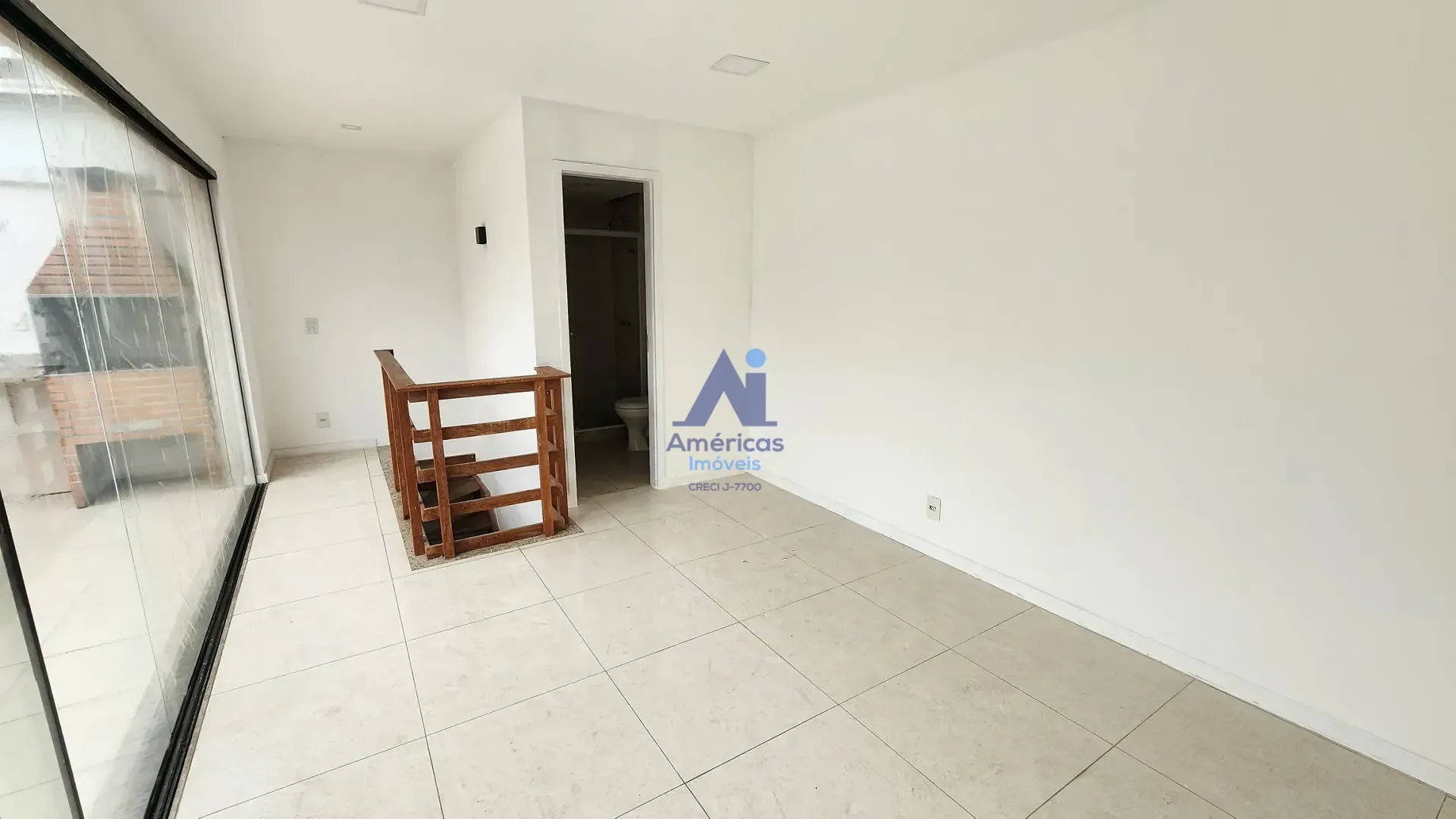 Unfurnished apartment with 3 bedrooms and 2 bathrooms — photo 45