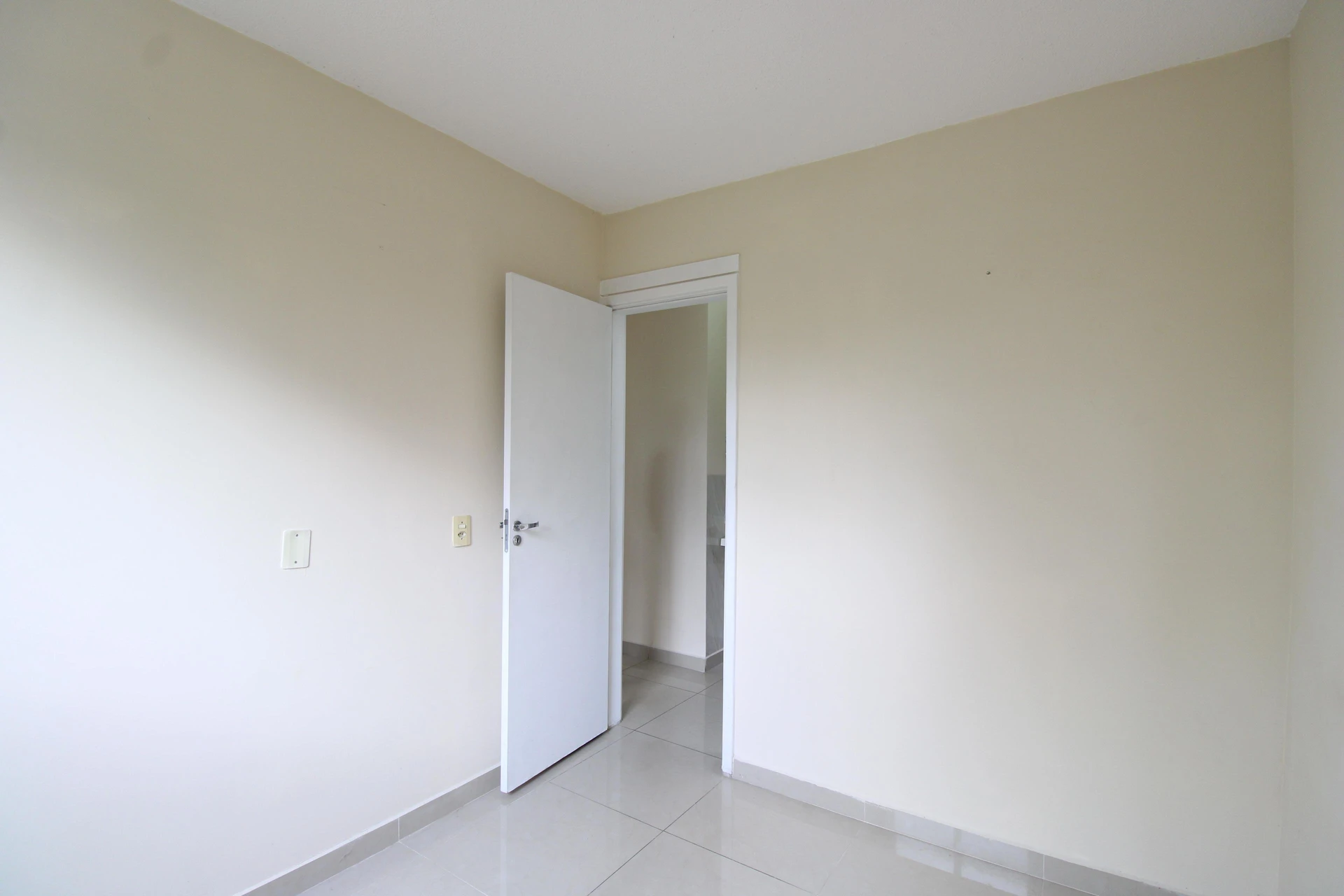 2-bedroom apartment with balcony, well kept and tidy — photo 34
