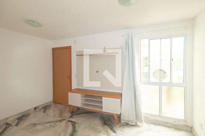 2-bedroom apartment in a building with a pool — photo 29