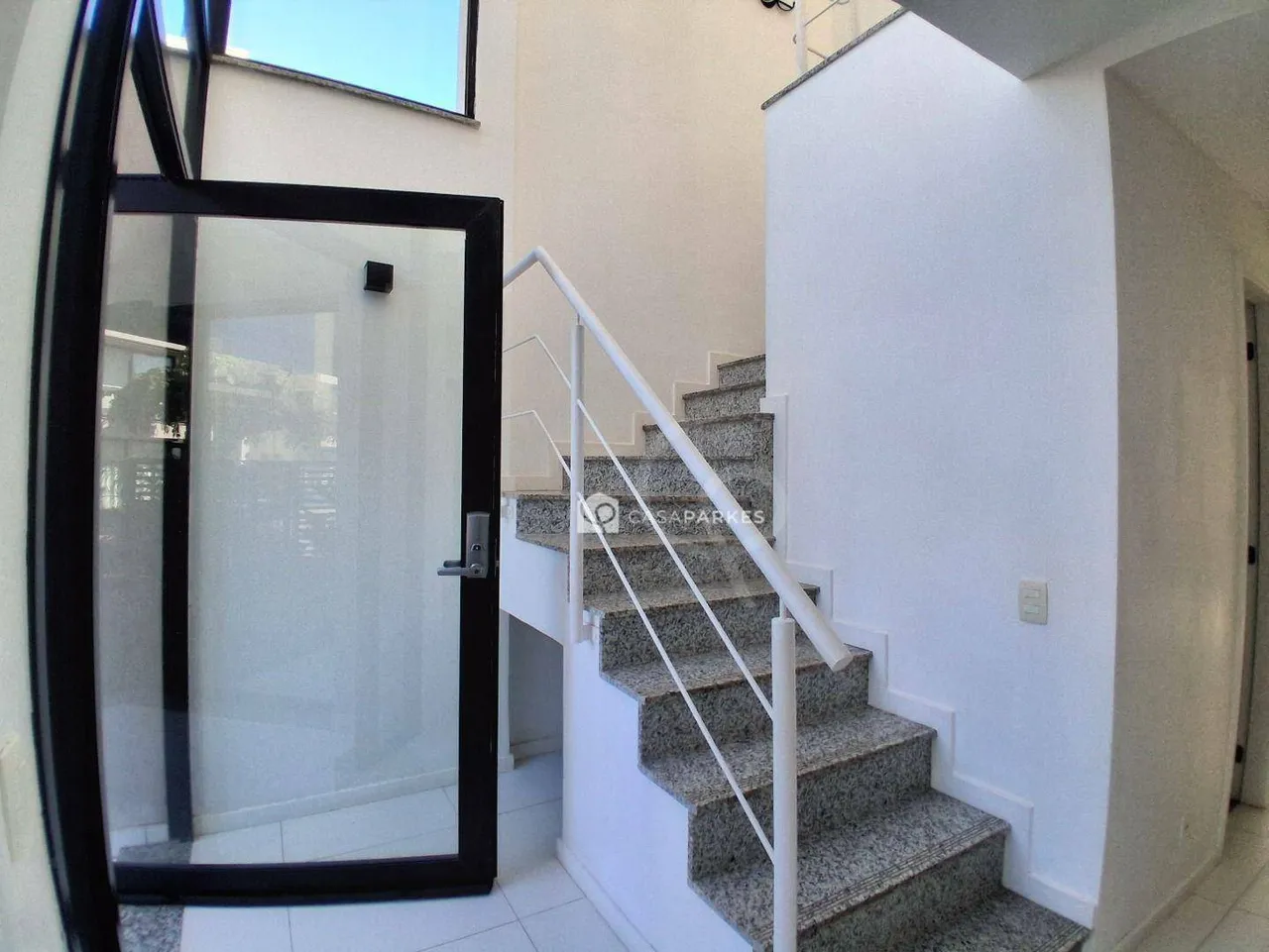 Будинок на 3 спальні, 140 м² і закрита кухня — photo 16