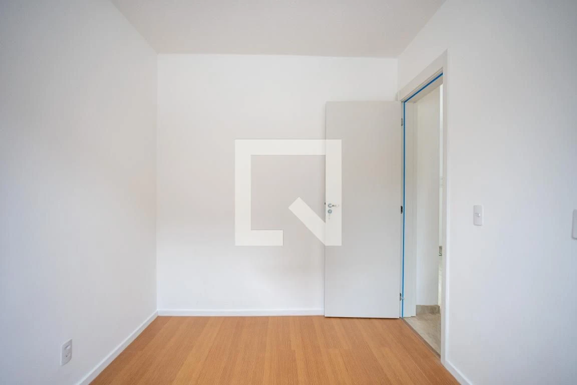 2-bedroom apartment in a building with a gym — photo 29
