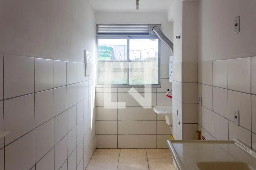 2-bedroom apartment in a building with a gym — photo 16