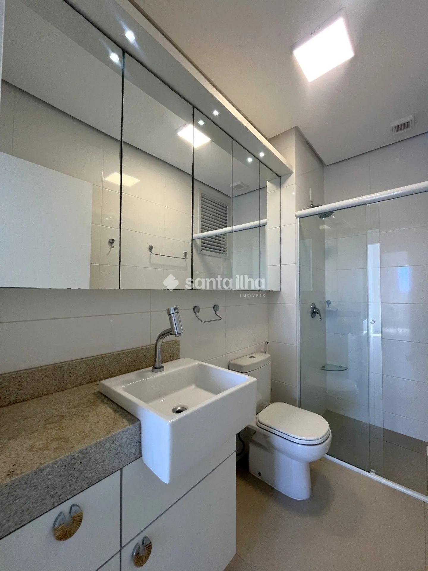 Duplex apartment with 219 m², 3 bedrooms and open-plan kitchen — photo 7