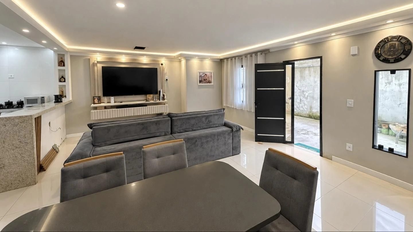 5-bedroom house, 1 with its own bathroom, 120 m²