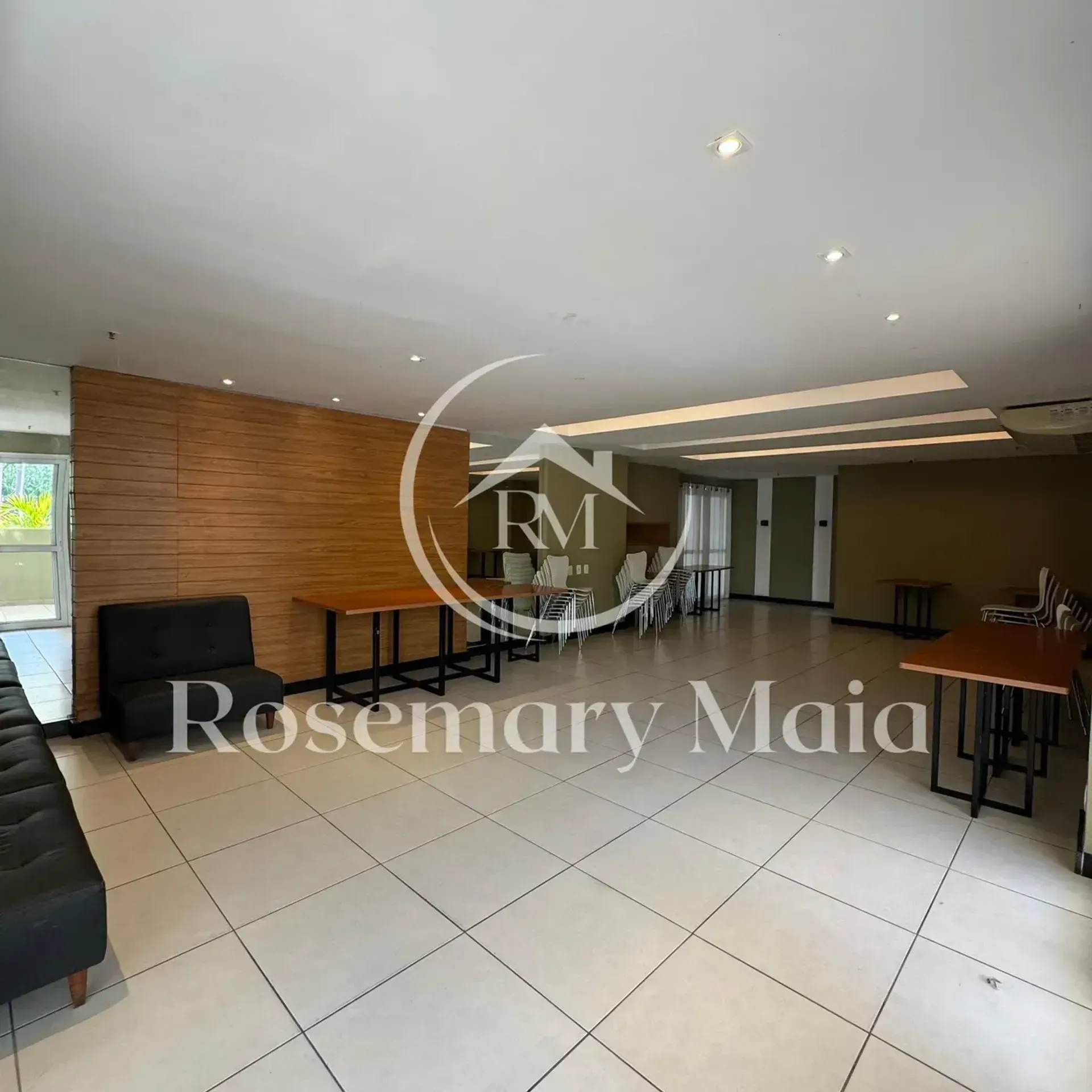 Duplex penthouse with 4 bedrooms and city view — photo 46