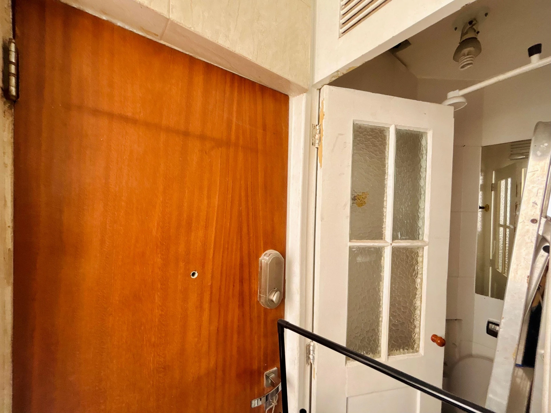 Furnished apartment with 3 bedrooms and 2 bathrooms — photo 29