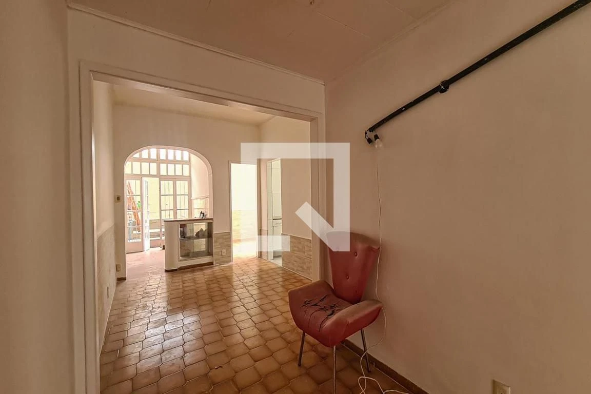 House with 3 bedrooms, 1 bathroom and 1 parking spot — photo 40