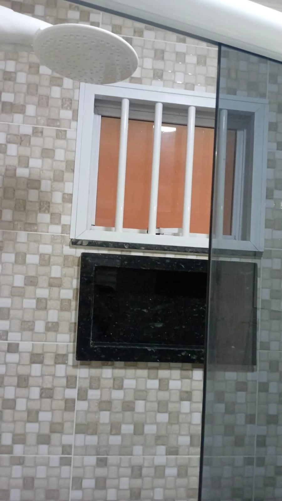 House with 2 bedrooms, 1 bathroom and separate kitchen — photo 6