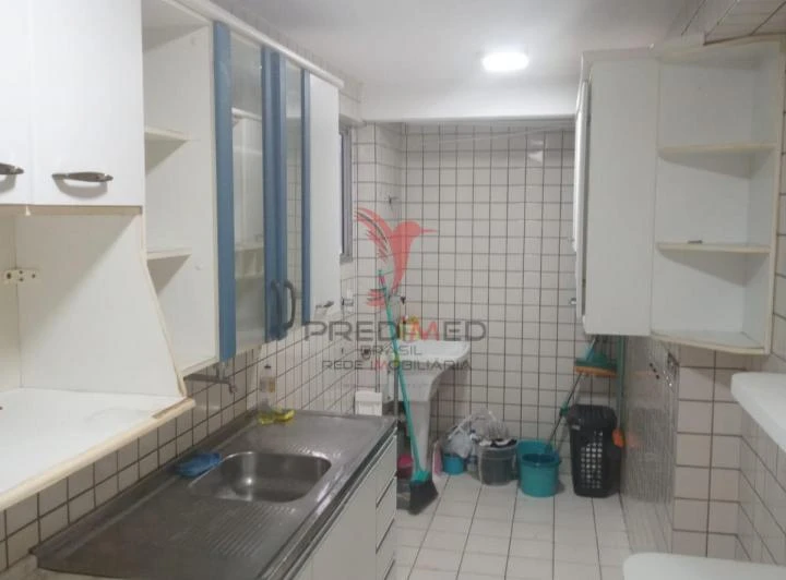 3-bedroom apartment with suite and 79 m² on the 18th floor — photo 2