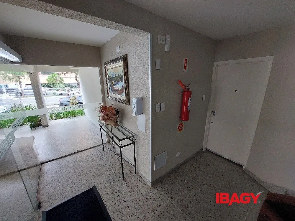 Apartamento de 69 m² con 3 dormitorios y cocina a gas — photo 19