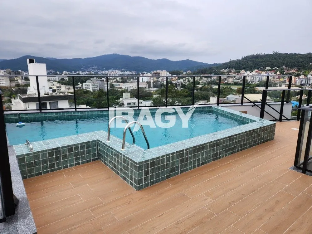 Furnished 35 m² studio with 1 bedroom and 1 bathroom — photo 22