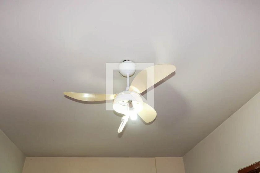 Furnished 2-bedroom apartment with 1 bathroom — photo 34