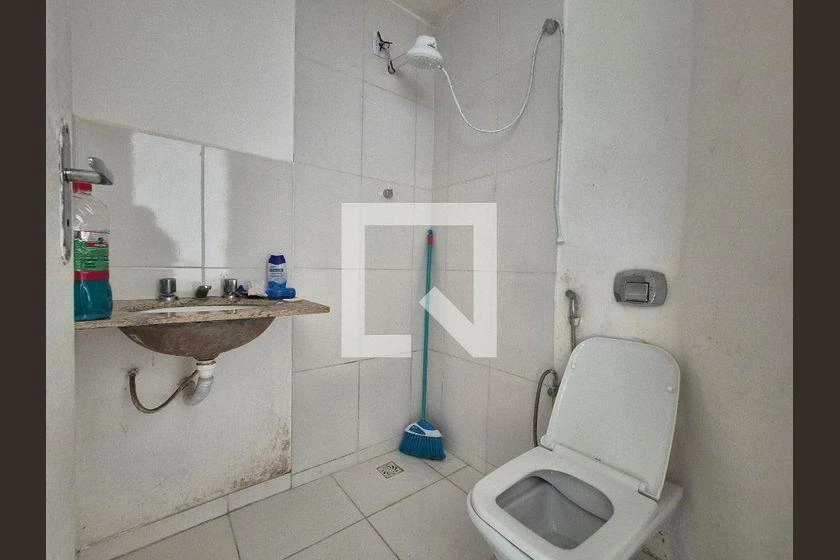 600 m² house with a washing machine and a home office — photo 8