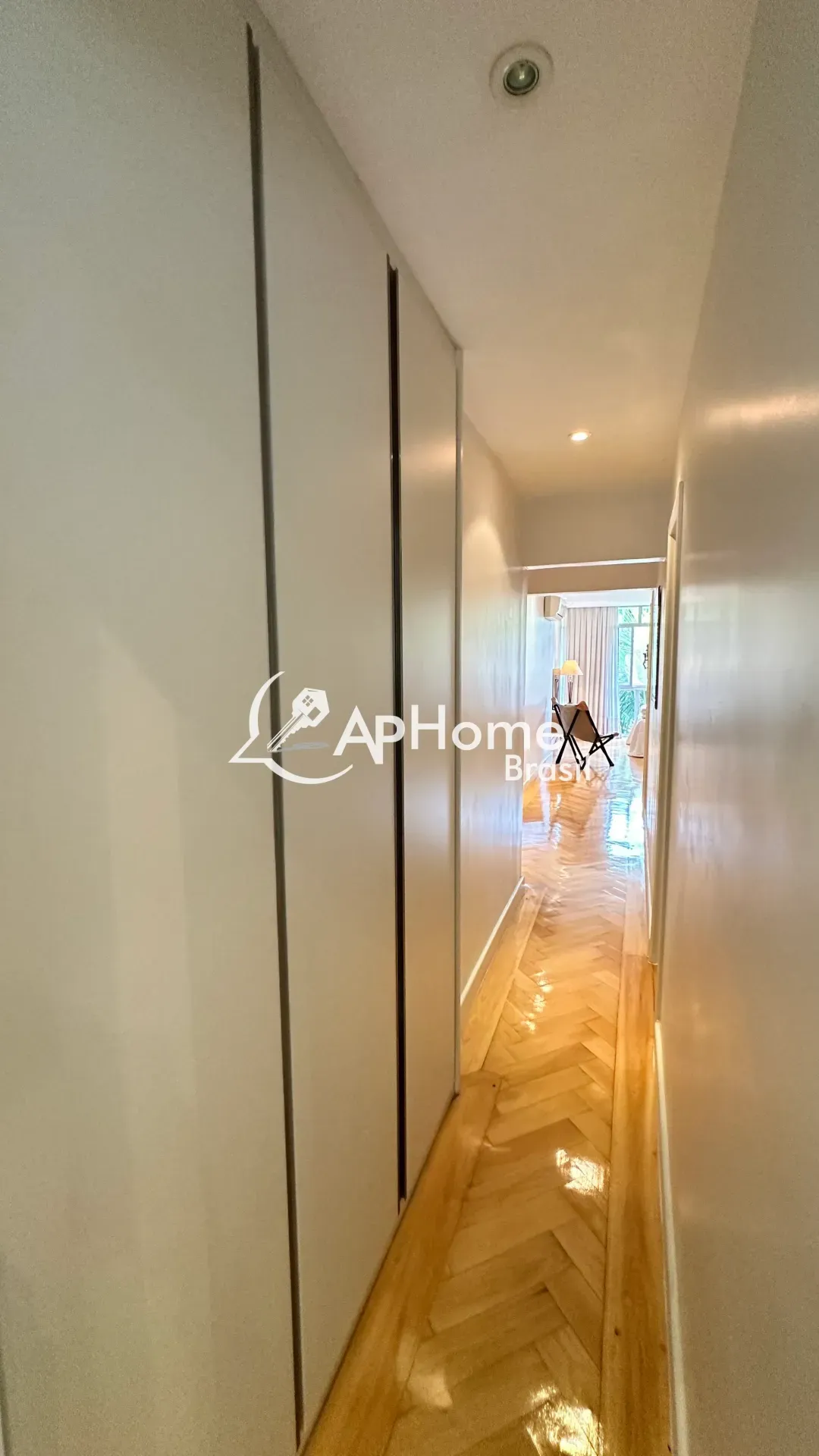Apartment with 4 bedrooms, closed kitchen — photo 20
