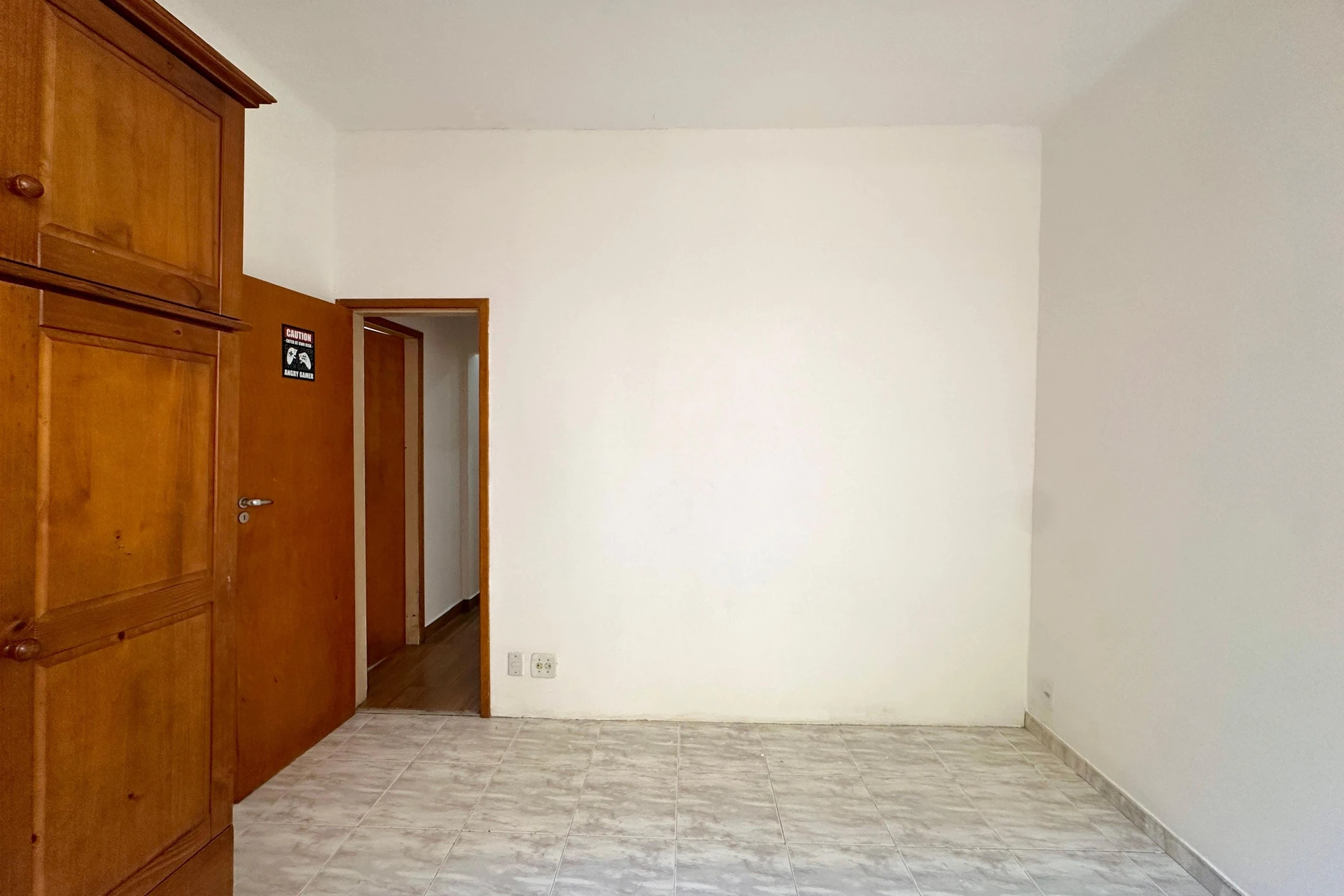 Apartamento sem móveis com 3 quartos e 1 banheiro — photo 18