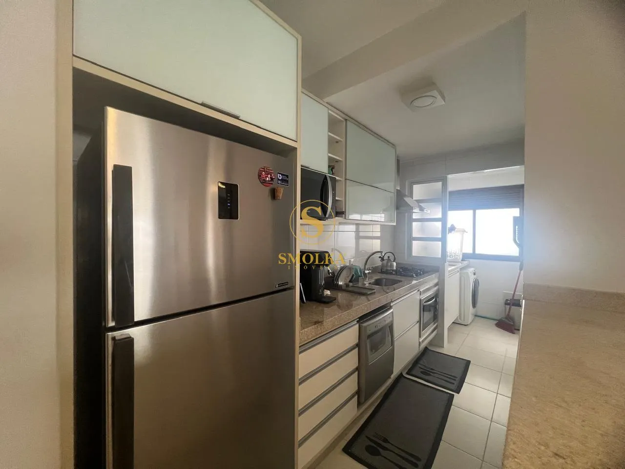 98 m² apartment with an open-plan kitchen and parking — photo 14