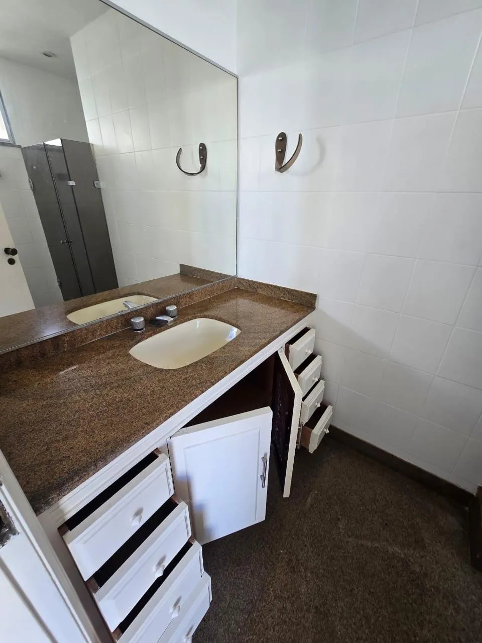 Apartamento com 3 quartos e 5 banheiros com varanda — photo 14