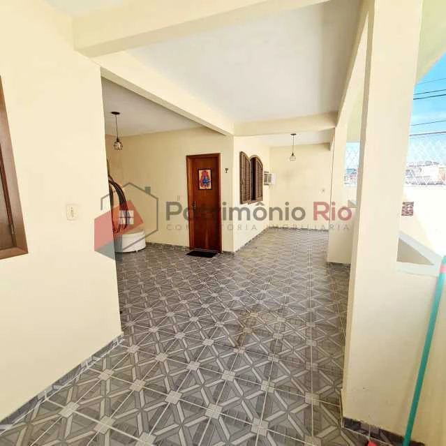 221 m² house with a washing machine and a home office — photo 17