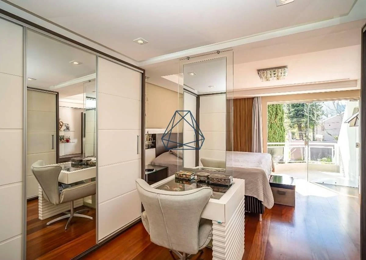 Washing machine in a 4-bedroom house, 210 m² — photo 4