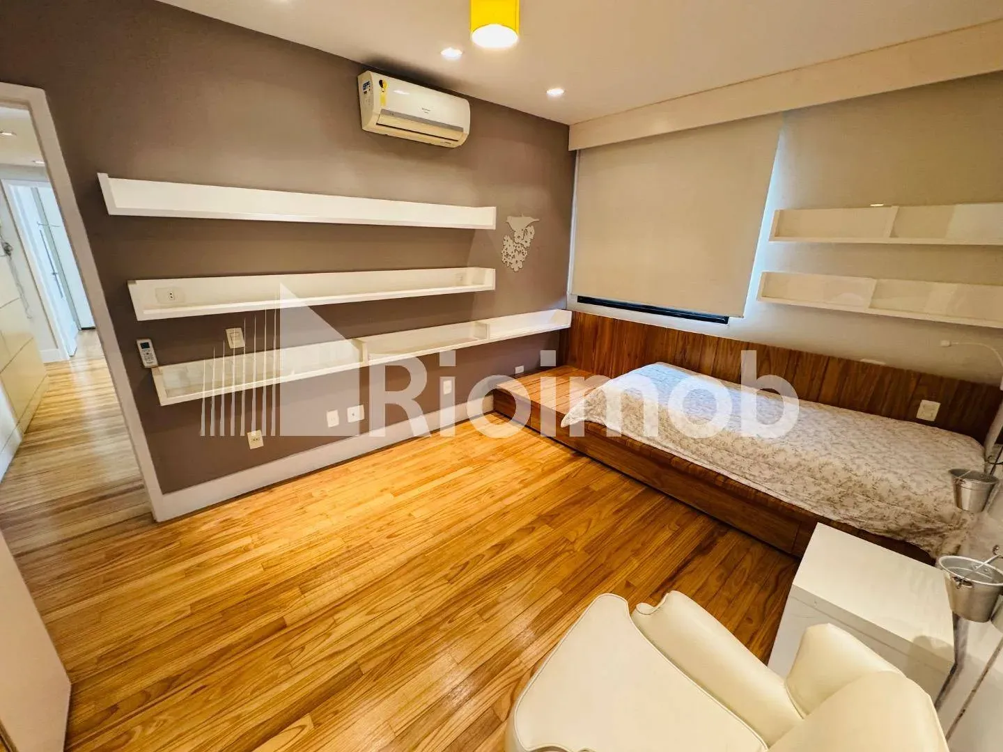 Unfurnished apartment with 5 bedrooms and 5 bathrooms — photo 24
