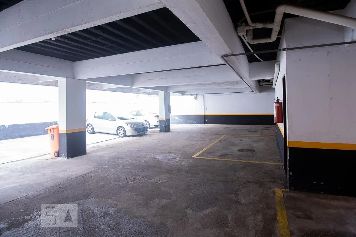 Furnished 3-bedroom apartment with private BBQ — photo 40