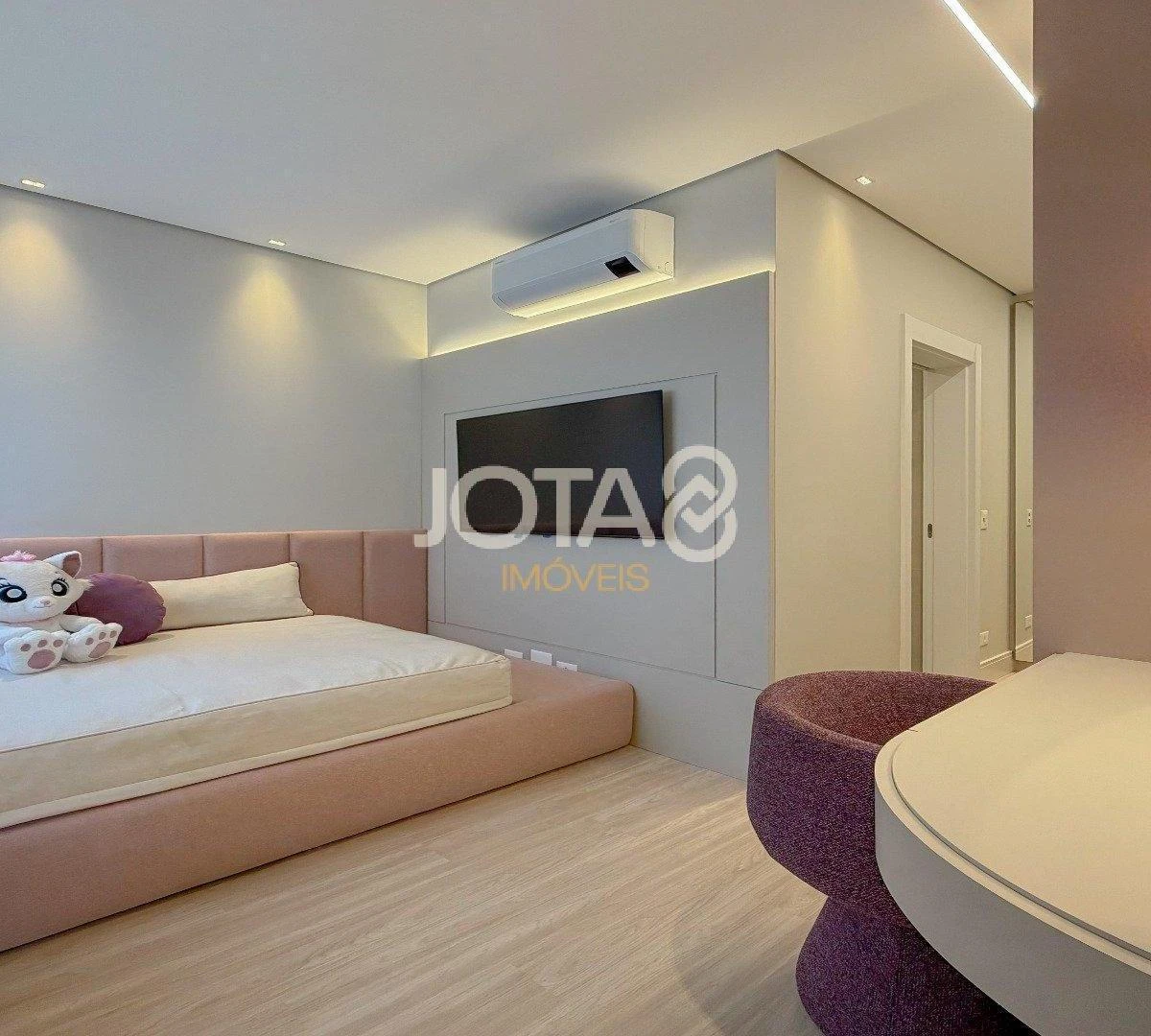 Apartamento amueblado de 231 m² con 3 suites y balcón — photo 3
