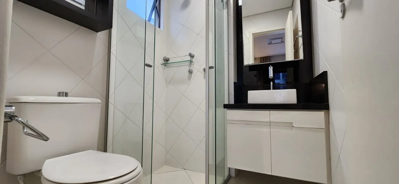 Apartamento mobiliado de 3 dormitórios com sacada envidraçada — photo 28