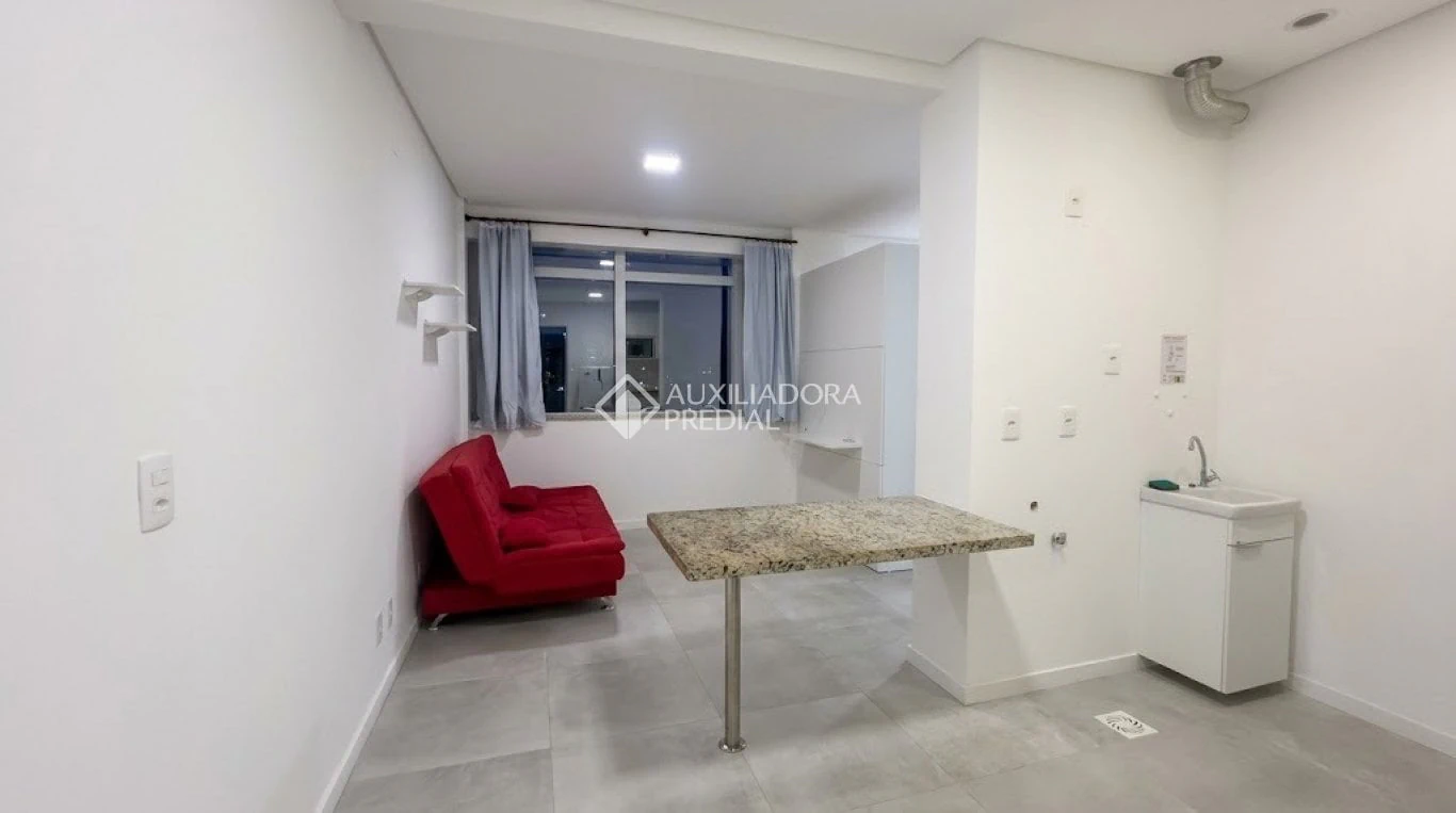 Apartamento amueblado de 1 dormitorio con balcón — photo 5
