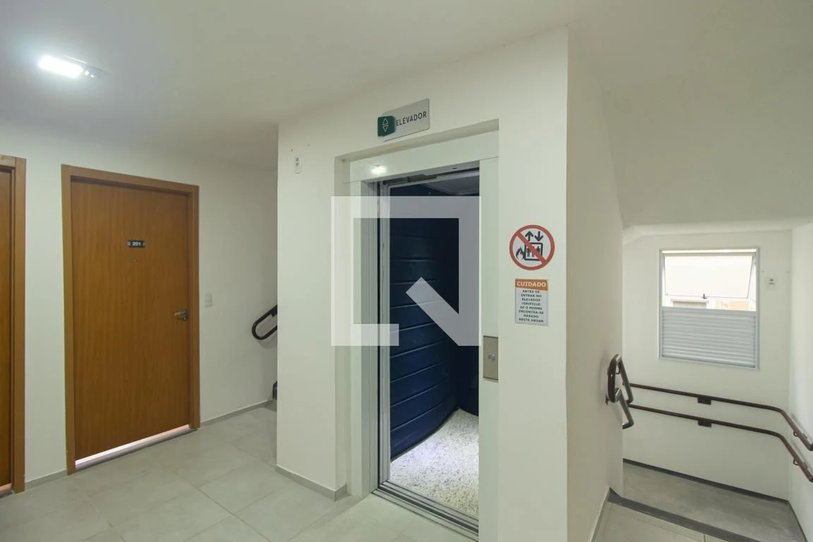2-bedroom apartment in a building with a pool — photo 11