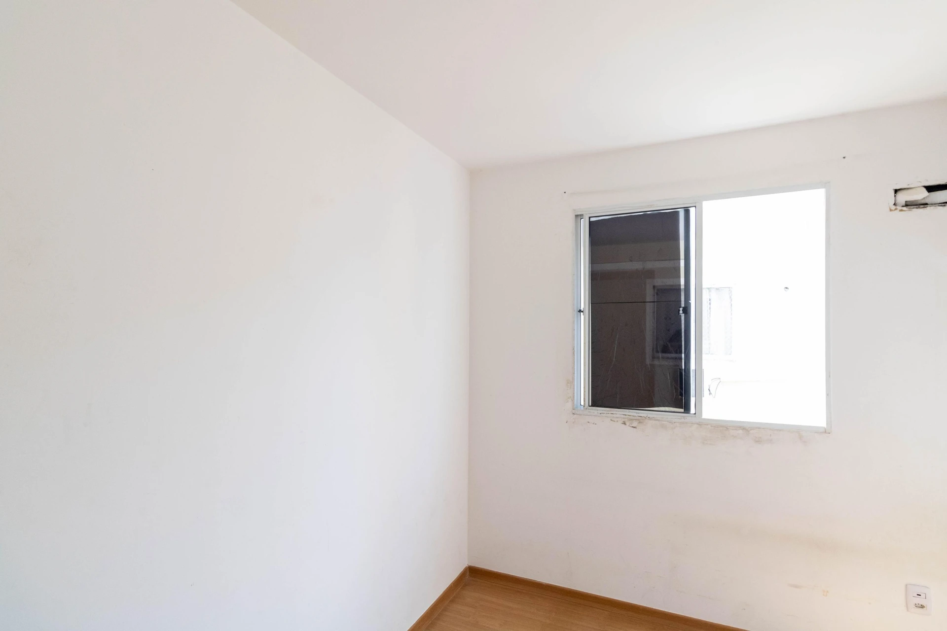 Балкон з грилем та 2 спальні: квартира 45 м² — photo 43