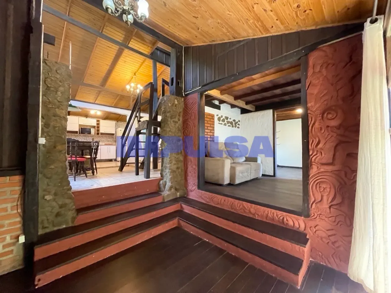 3-bedroom house with a fireplace in Florianópolis — photo 11