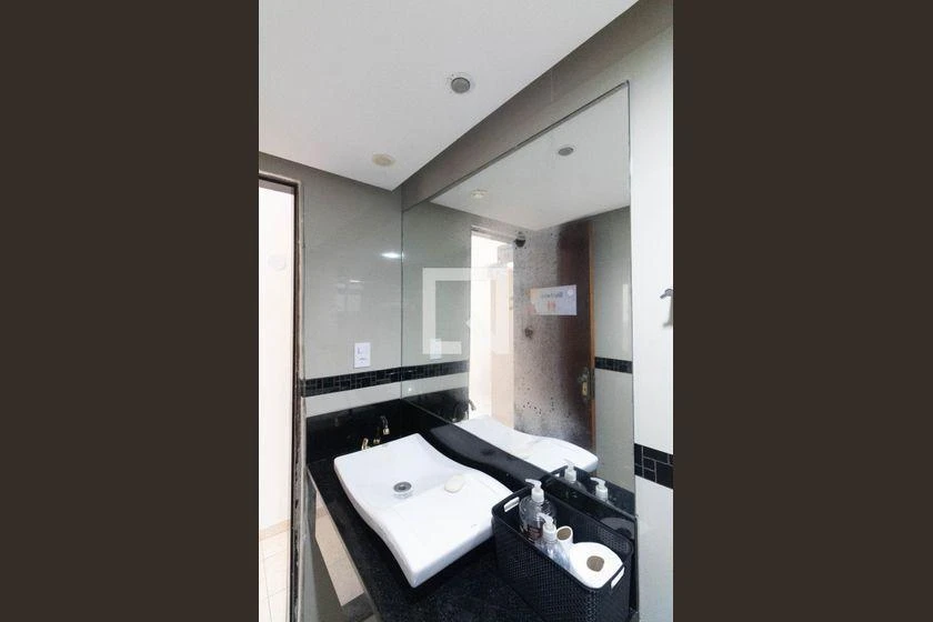 Casa com 3 quartos e 2 banheiros, 160 m² — photo 23