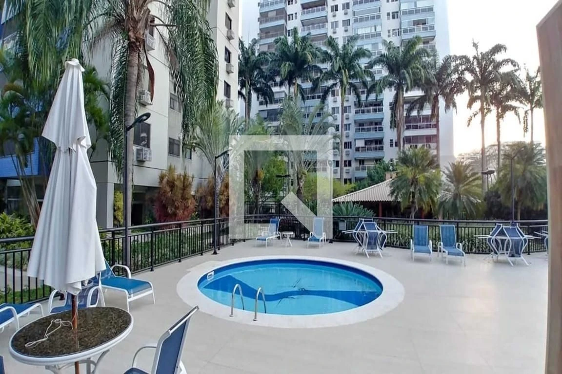 Glass-enclosed balcony in a 3-bedroom apartment, 85 m² — photo 23