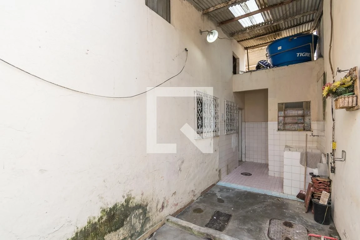 Casa para locação com 3 quartos, 2 banheiros e 1 vaga — photo 30