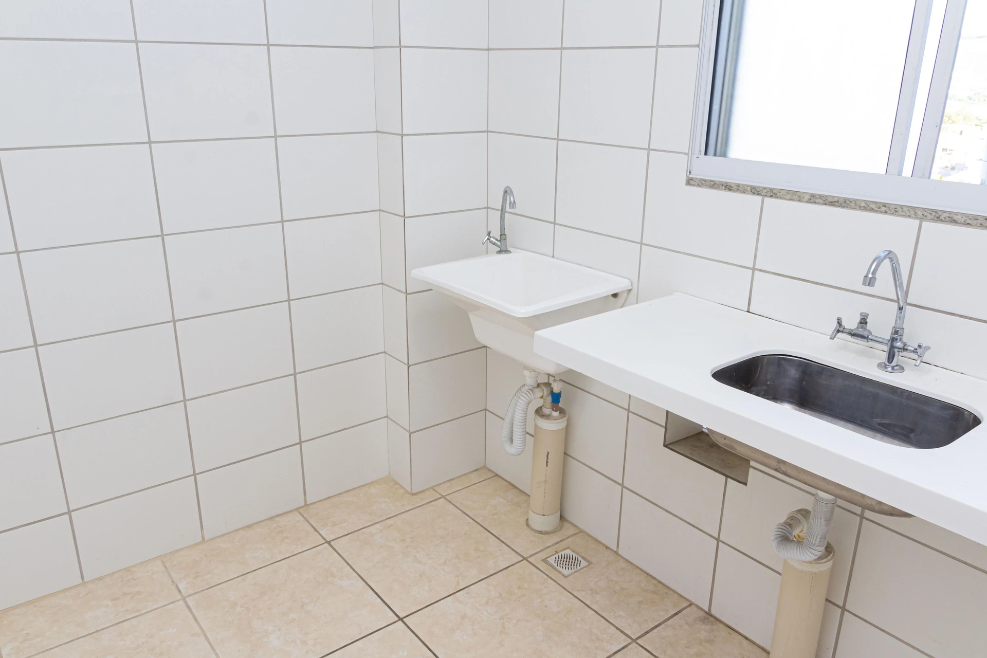 2-bedroom apartment with private garden — photo 37