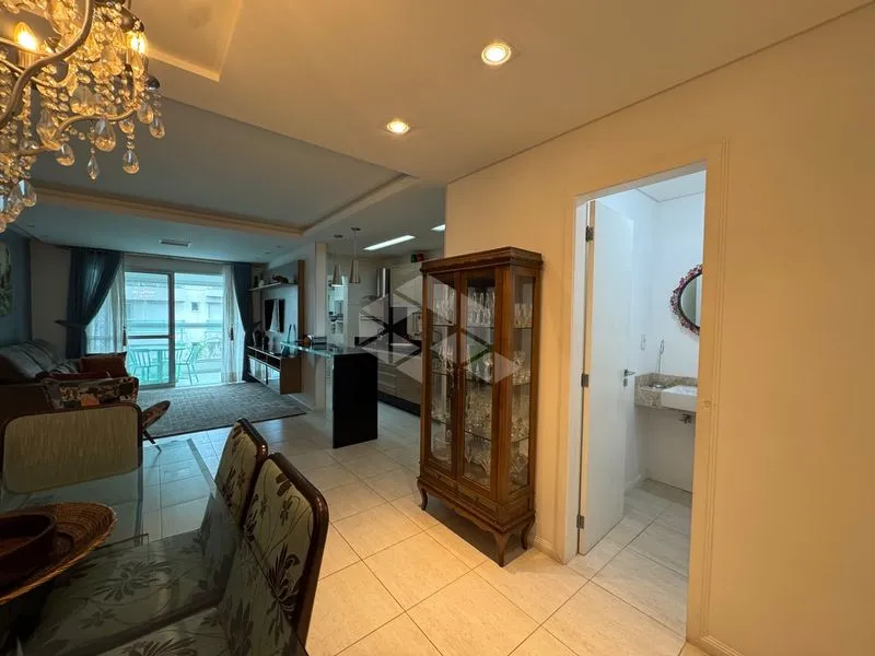 Furnished apartment, 150 m², with a glass-enclosed balcony — photo 22