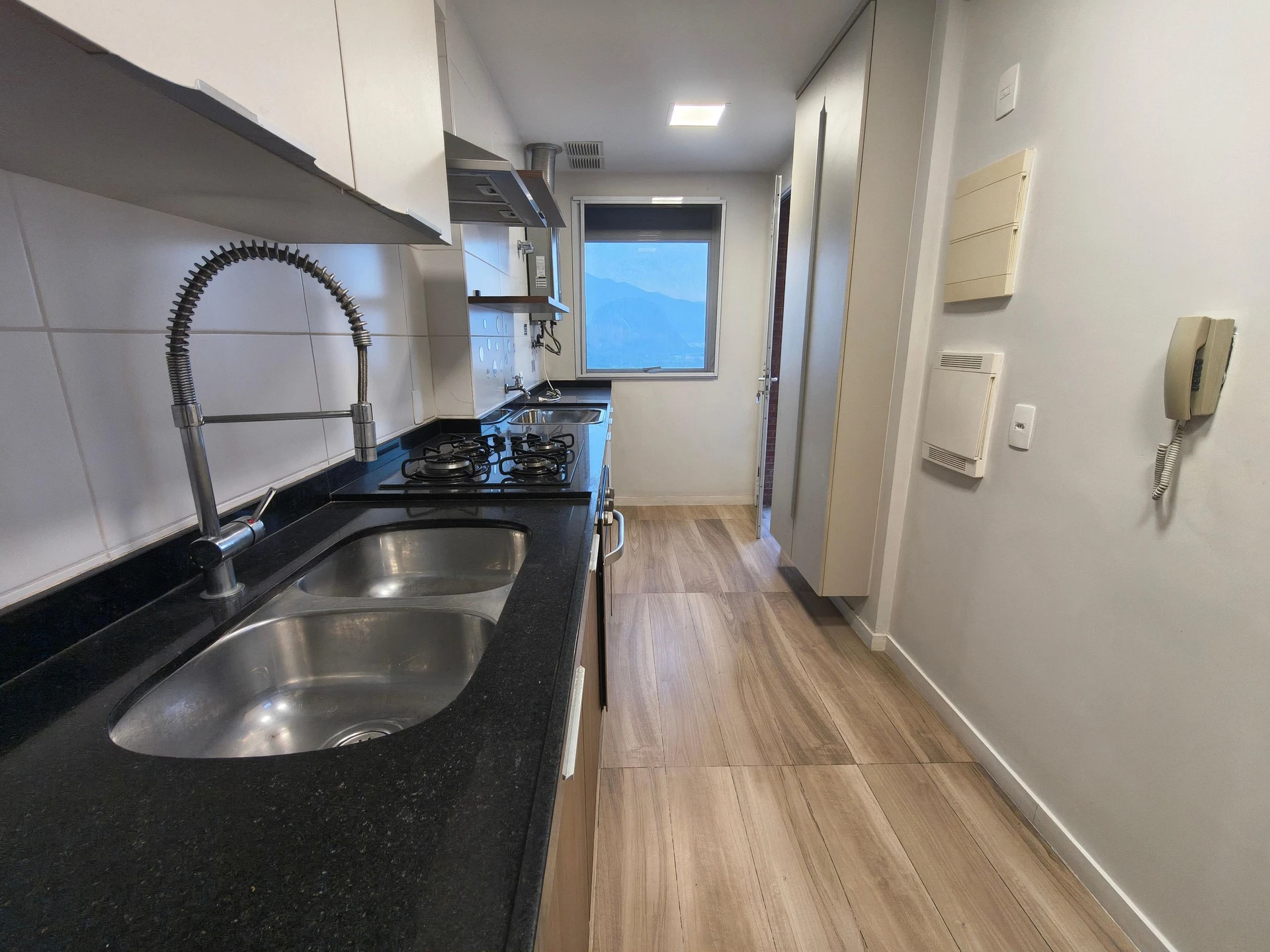 Apartamento mobiliado com 2 quartos e 3 banheiros — photo 23