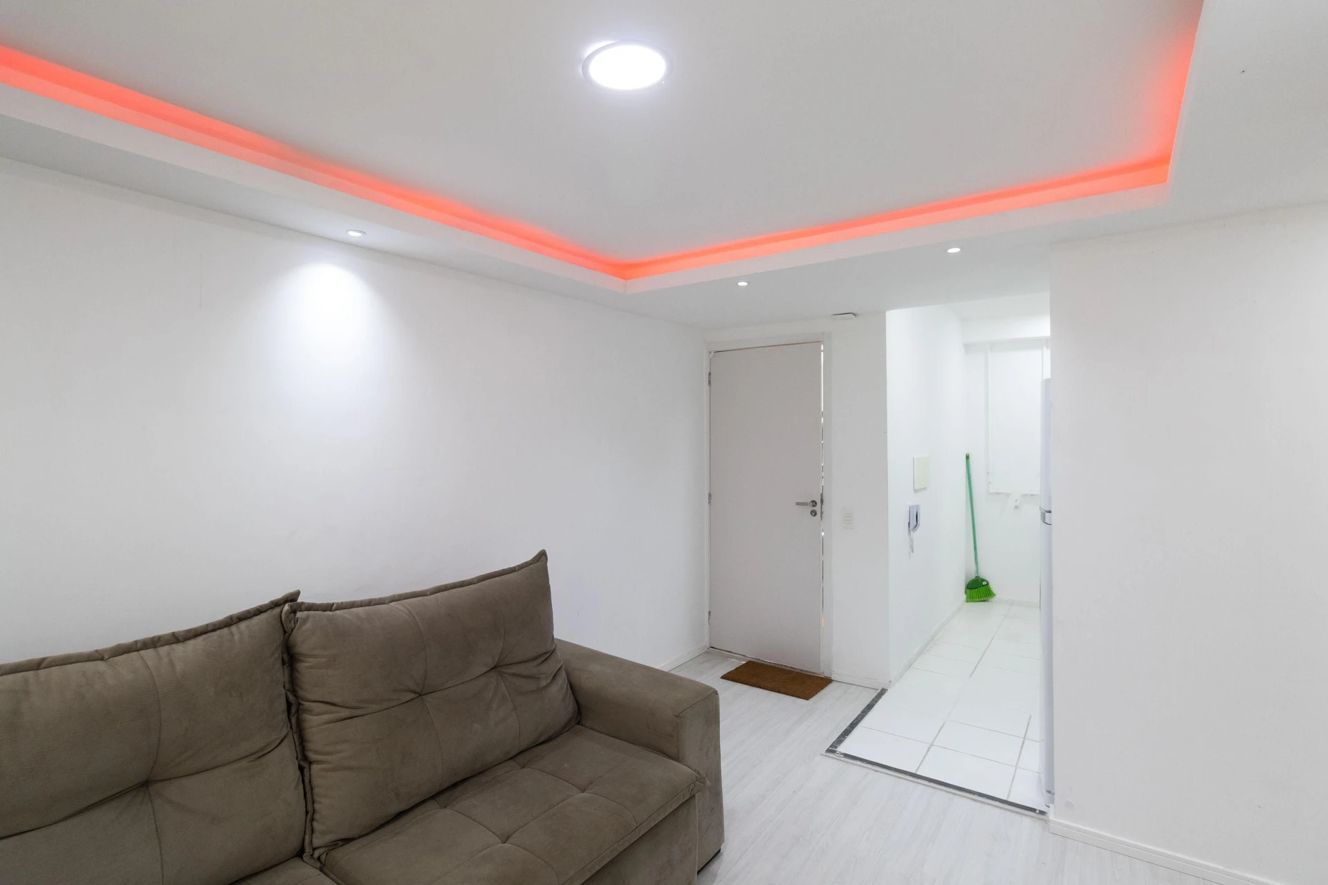 Washing machine in a 2-bedroom apartment, 40 m² — photo 12