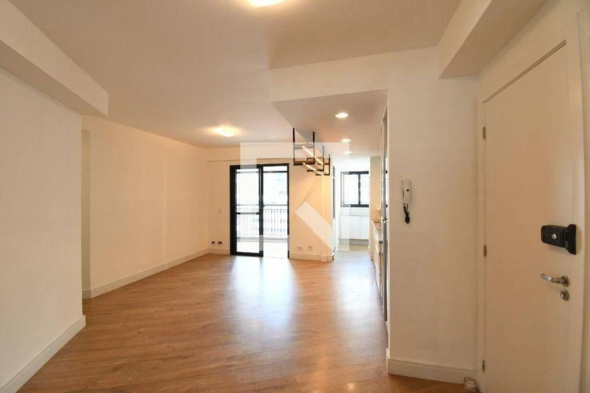 Departamento, 90 m², con balcón cerrado con vidrio