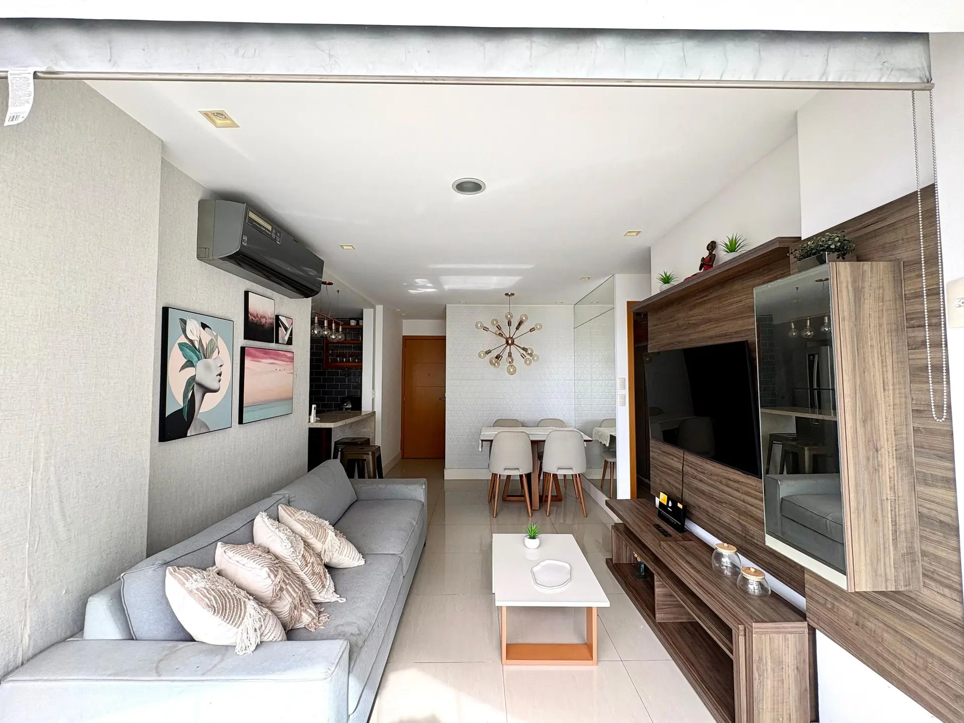 2-bedroom apartment with floor-to-ceiling windows — photo 8