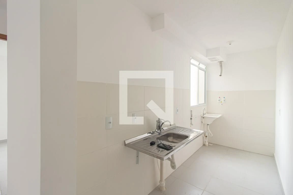 Unfurnished 2-bedroom apartment with private garden — photo 10